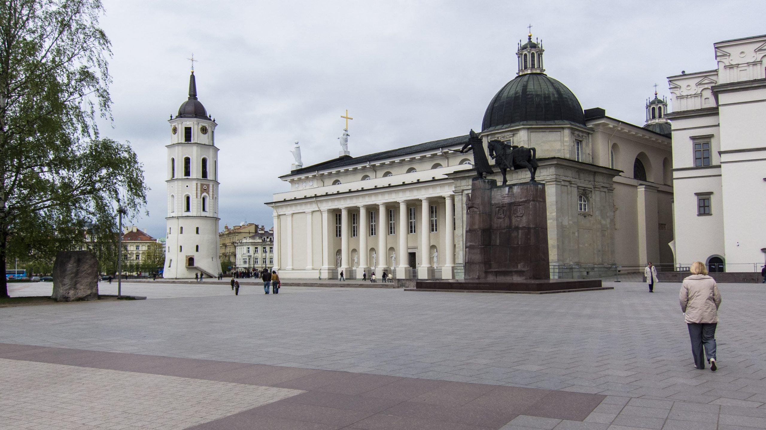 Du visar för närvarande Vilnius – Rikt på kultur och nöjen