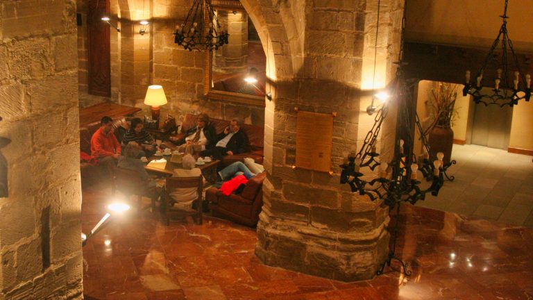 Läs mer om artikeln Historiska Paradorer i Spanien – 100 räddade ruiner